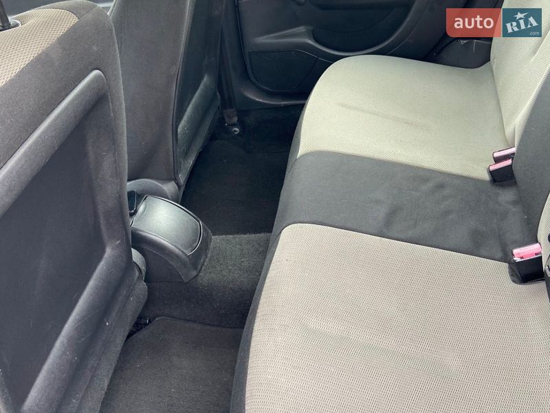Хэтчбек Citroen C4 2007 в Киеве фото 10 Хэтчбек Citroen C4 2007 в Киеве