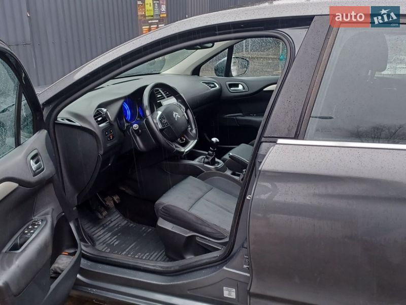 Хэтчбек Citroen C4 2013 в Павлограде фото 12 Хэтчбек Citroen C4 2013 в Павлограде