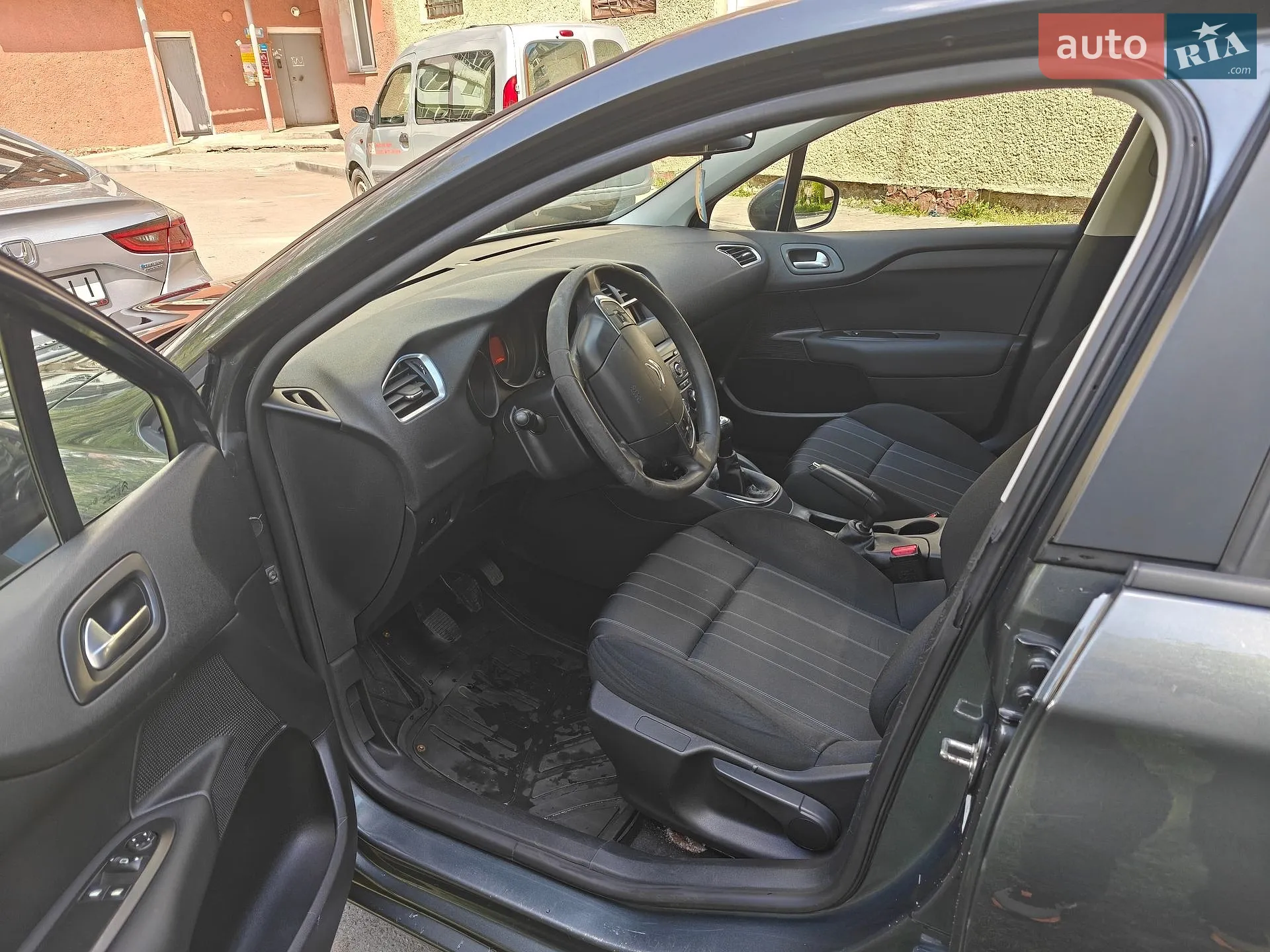 Citroen C4 2012 VIN VF7NCNFUCCY611291 фото оголошення 2 з 10