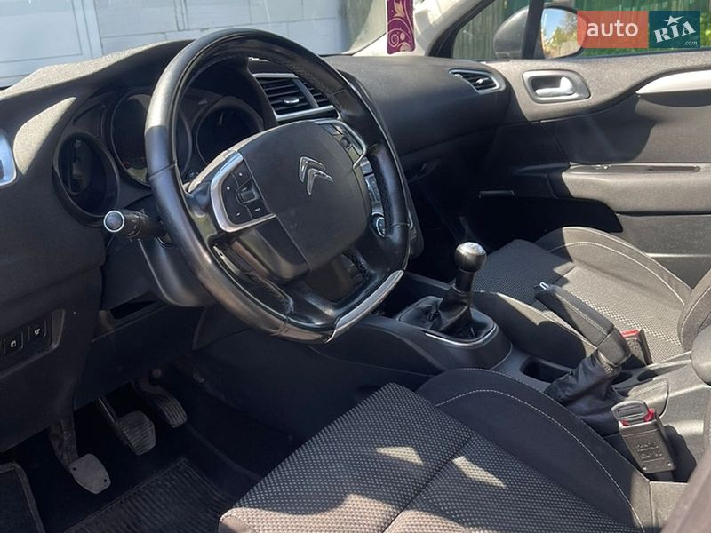 Хэтчбек Citroen C4 2013 в Киеве