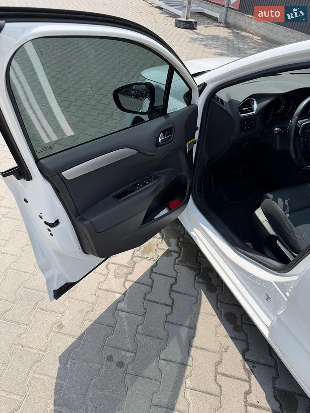 2011 Citroen C4 - мініатюра 8