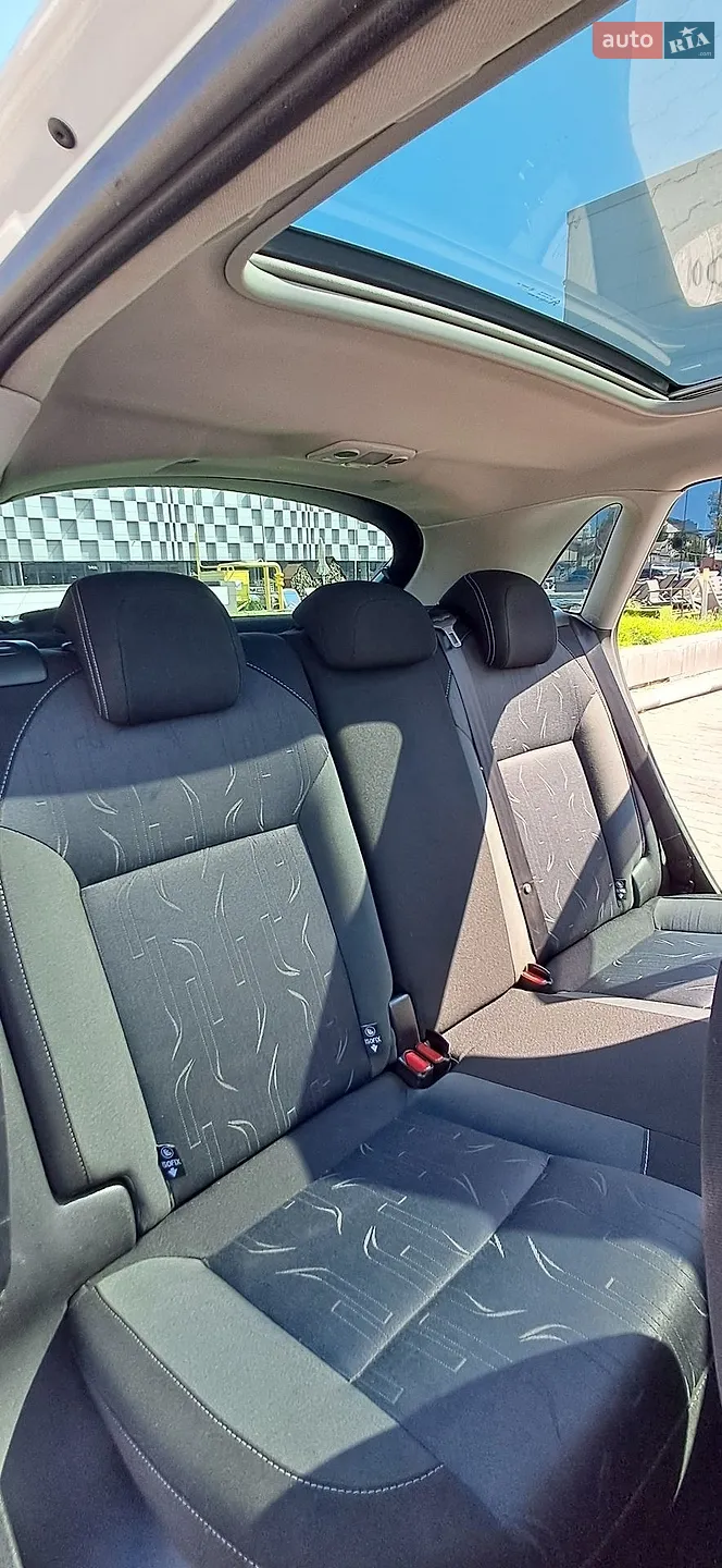 2011 Citroen C4 - мініатюра 17