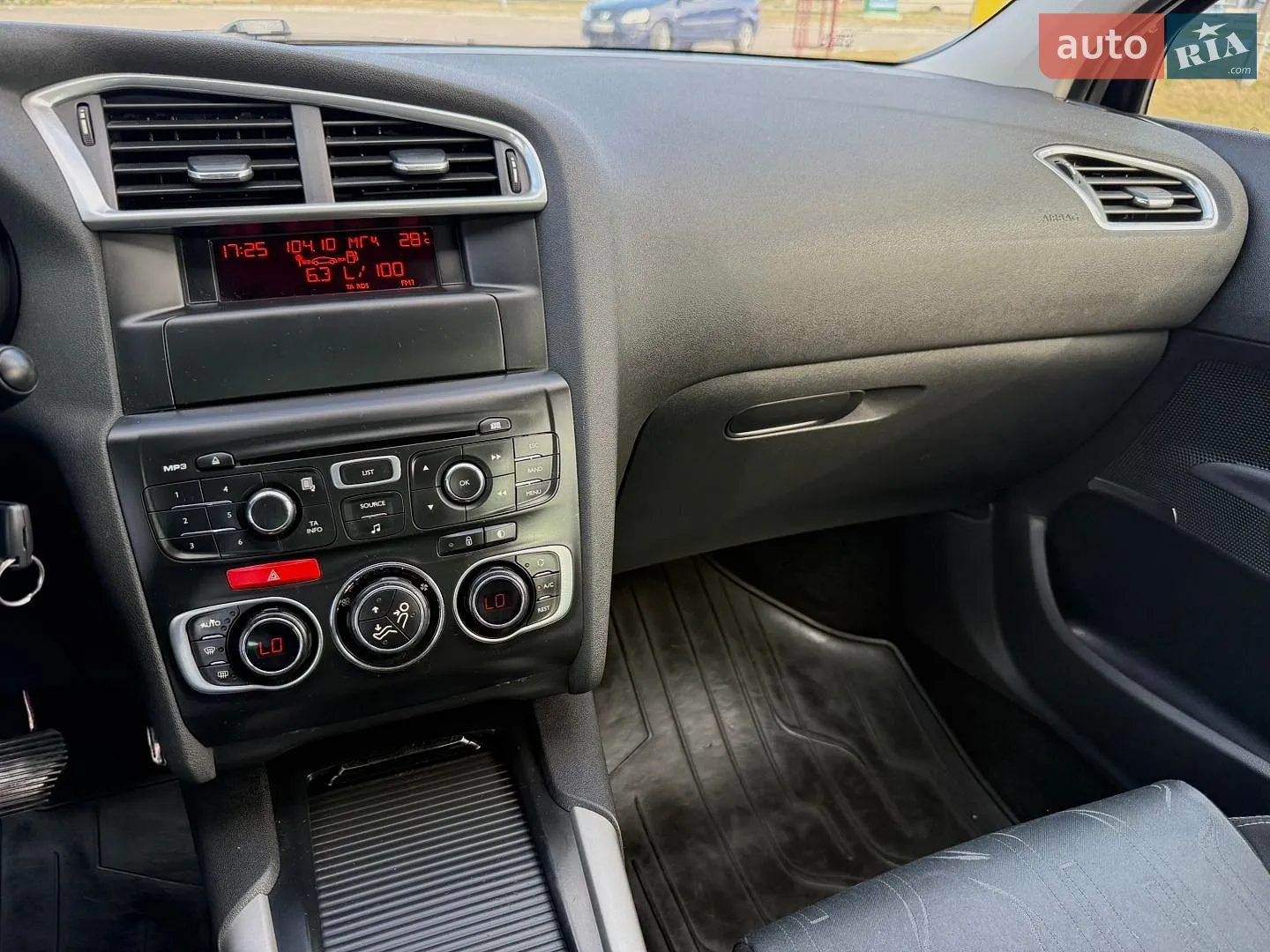 2011 Citroen C4 - мініатюра 19