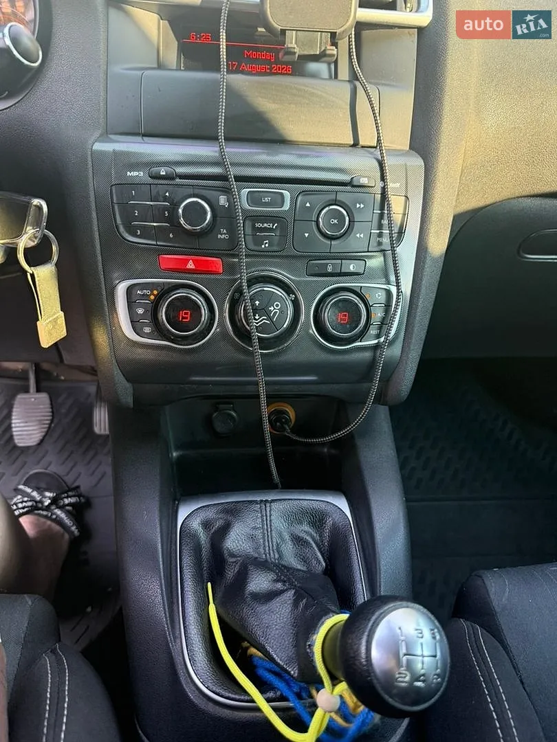 2011 Citroen C4 - мініатюра 23