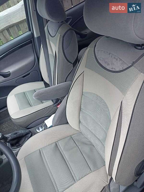 Хетчбек Citroen C5 2008 в Житомирі фото 8 Хетчбек Citroen C5 2008 в Житомирі