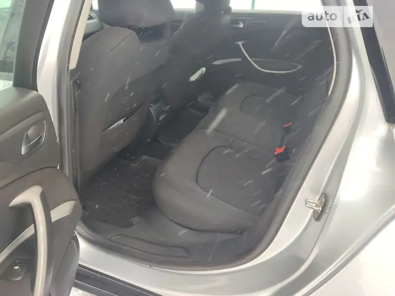 Citroen C5 2011 VIN VF7RW9HR8BL512387 фото оголошення 12 з 42