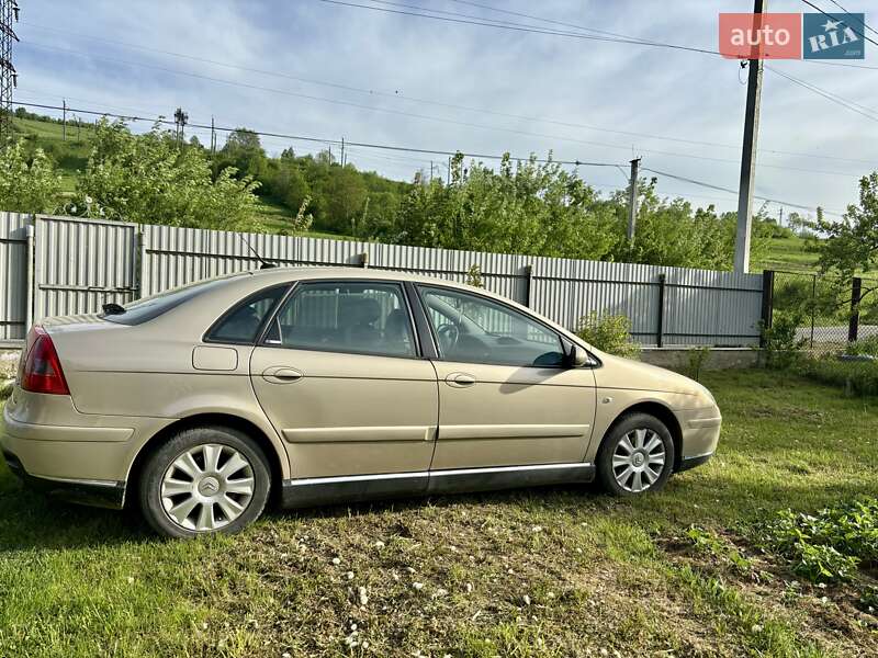 Седан Citroen C5 2005 в Воловцю