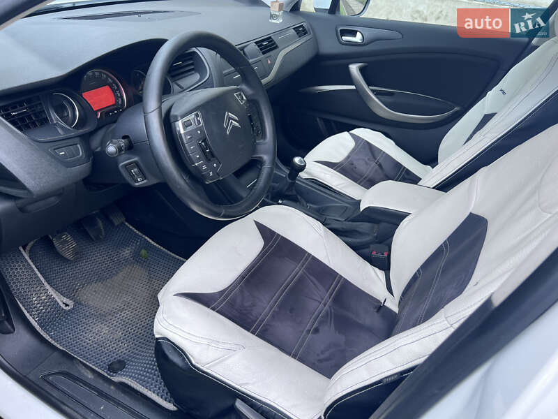 Седан Citroen C5 2011 в Надвірній