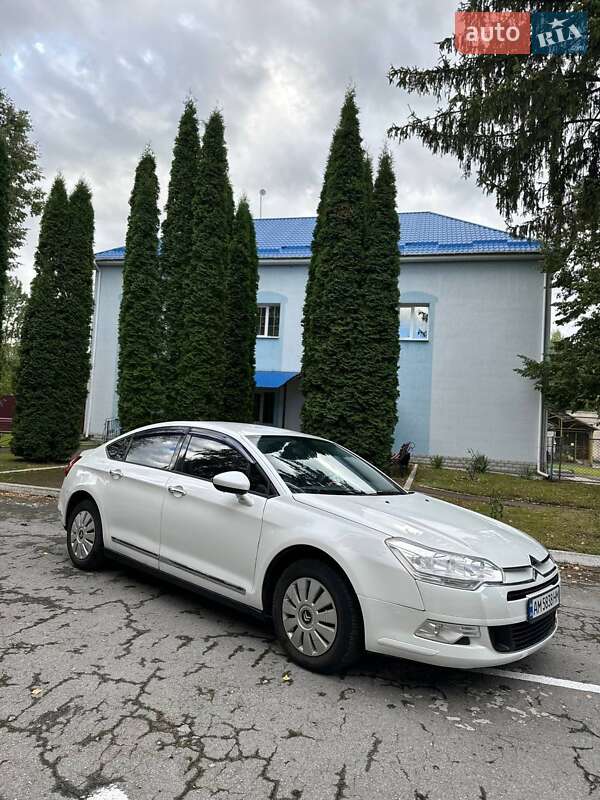 Седан Citroen C5 2010 в Кореці