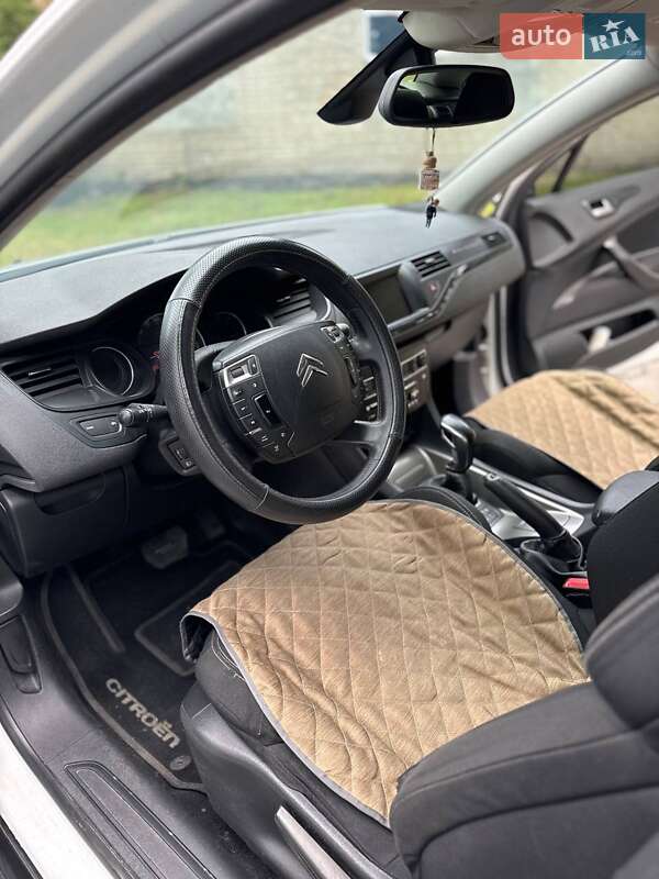 Седан Citroen C5 2010 в Кореці