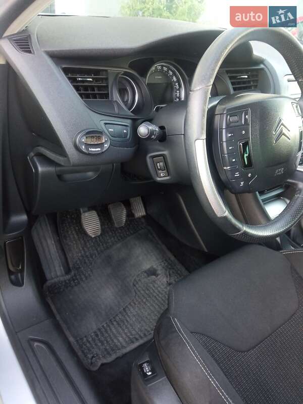 Універсал Citroen C5 2010 в Рівному фото 11 Універсал Citroen C5 2010 в Рівному