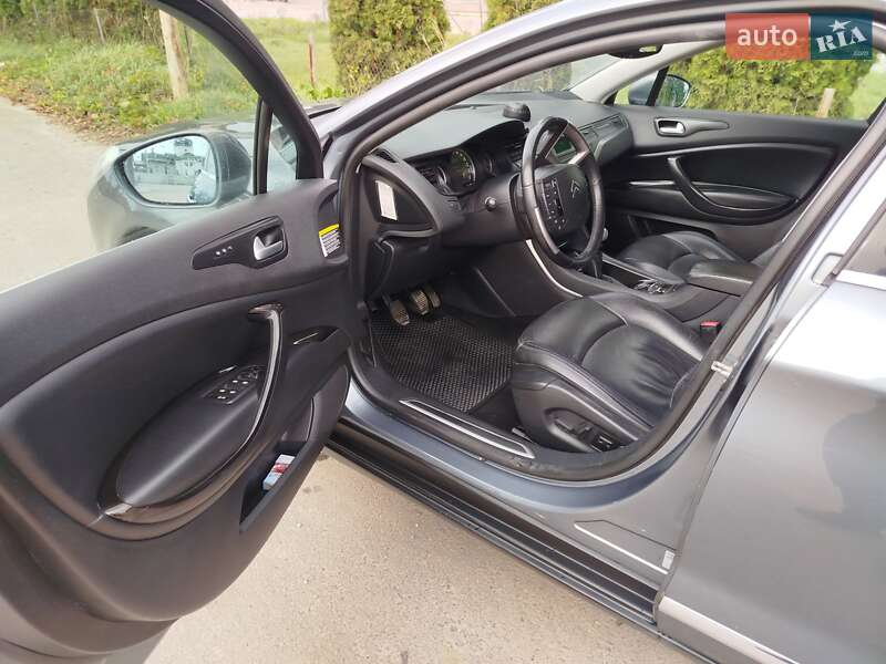 Седан Citroen C5 2009 в Почаеве