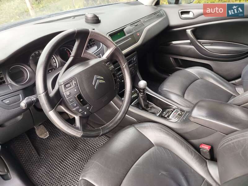 Седан Citroen C5 2009 в Почаеве