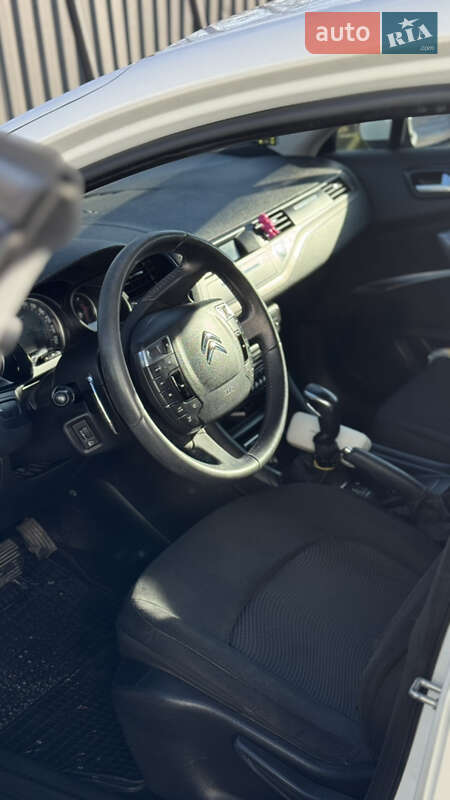 Седан Citroen C5 2013 в Тернополе