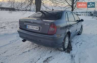 Седан Citroen C5 2001 в Остроге