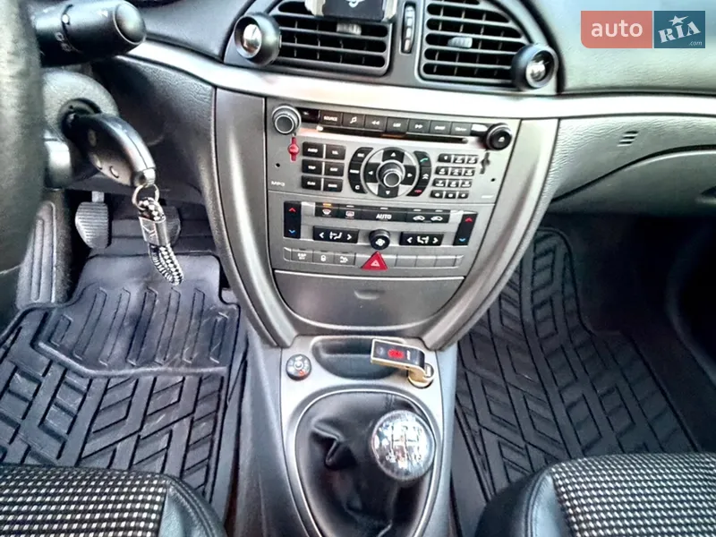 Citroen C5 2004 VIN VF7RCRFJC76603342 фото оголошення 48 з 88