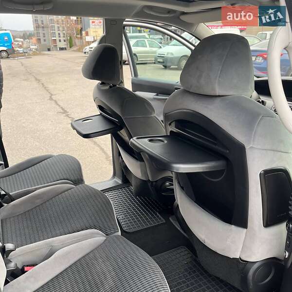 Минивэн Citroen C8 2011 в Ровно