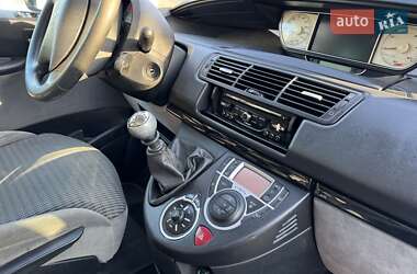 Минивэн Citroen C8 2013 в 