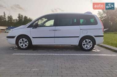 Минивэн Citroen C8 2013 в 