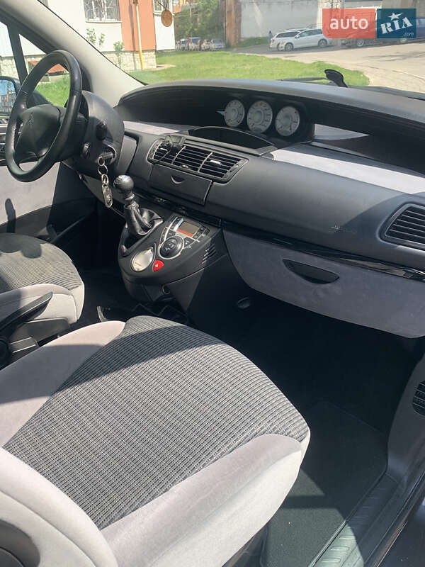 Минивэн Citroen C8 2009 в Тернополе