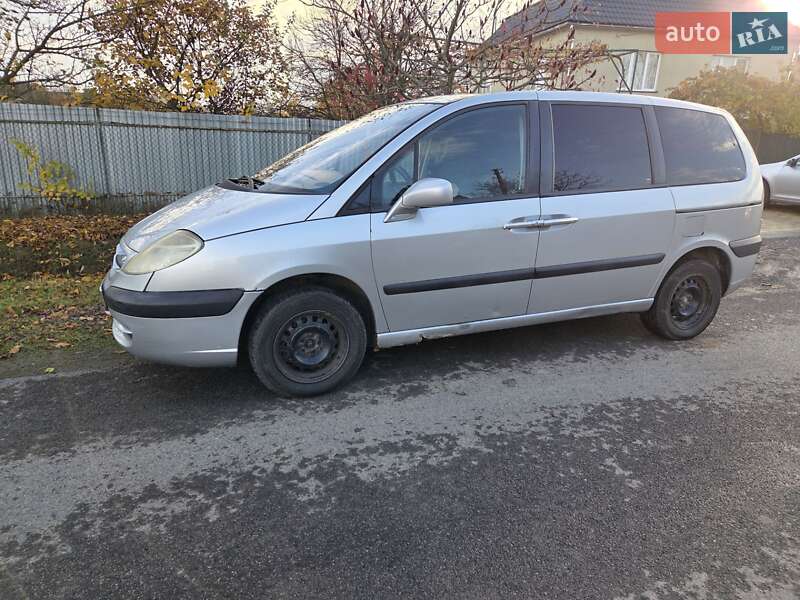 Минивэн Citroen C8 2003 в Ужгороде