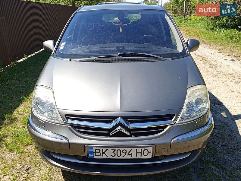 Минивэн Citroen C8 2010 в Сарнах