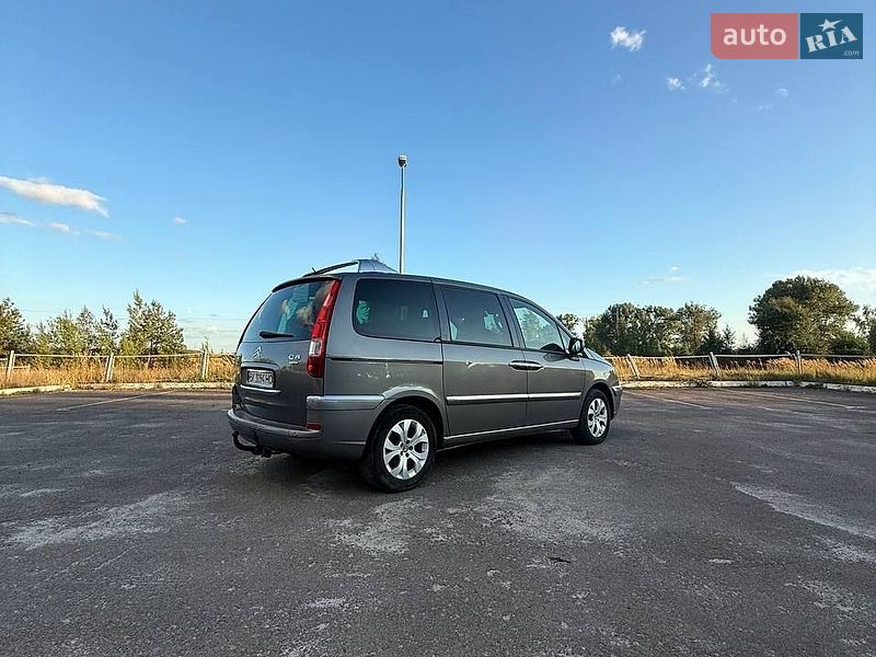 Мінівен Citroen C8 2010 в Сарнах