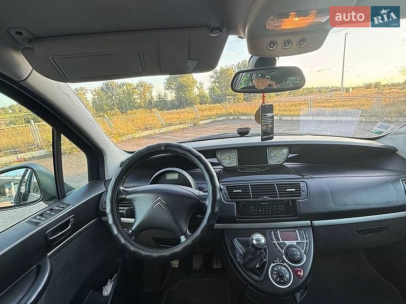 Мінівен Citroen C8 2010 в Сарнах