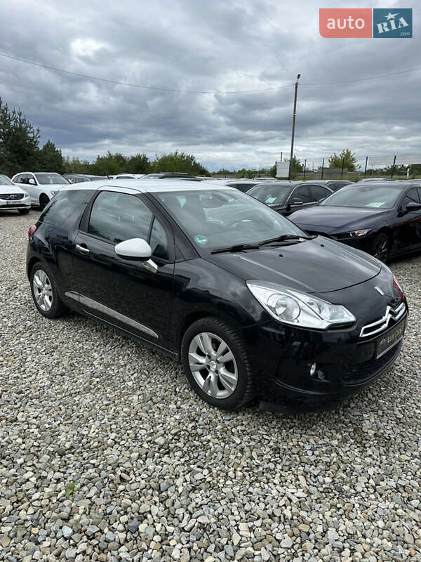 Хэтчбек Citroen DS3 2012 в 