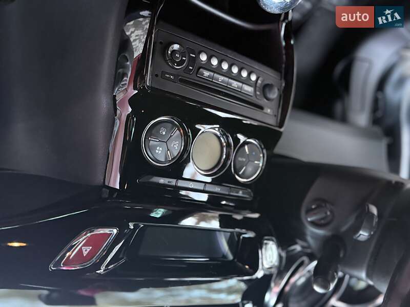 Хетчбек Citroen DS3 2010 в Львові