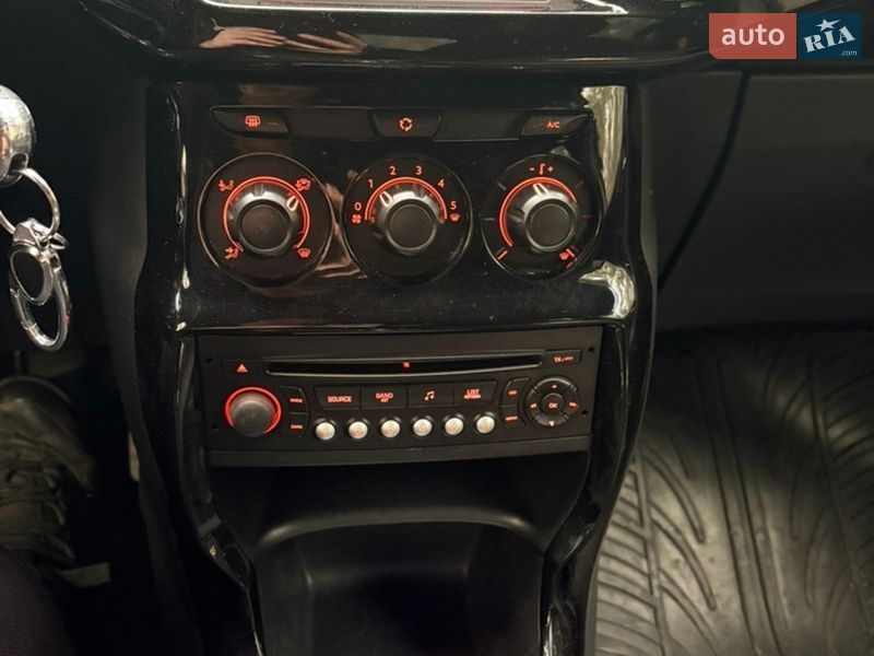 Хэтчбек Citroen DS3 2011 в Полтаве фото 7 Хэтчбек Citroen DS3 2011 в Полтаве