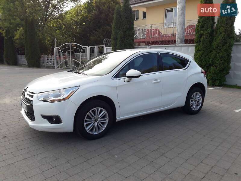 Хэтчбек Citroen DS4 2012 в Ужгороде