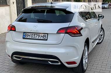 Хэтчбек Citroen DS4 2012 в 