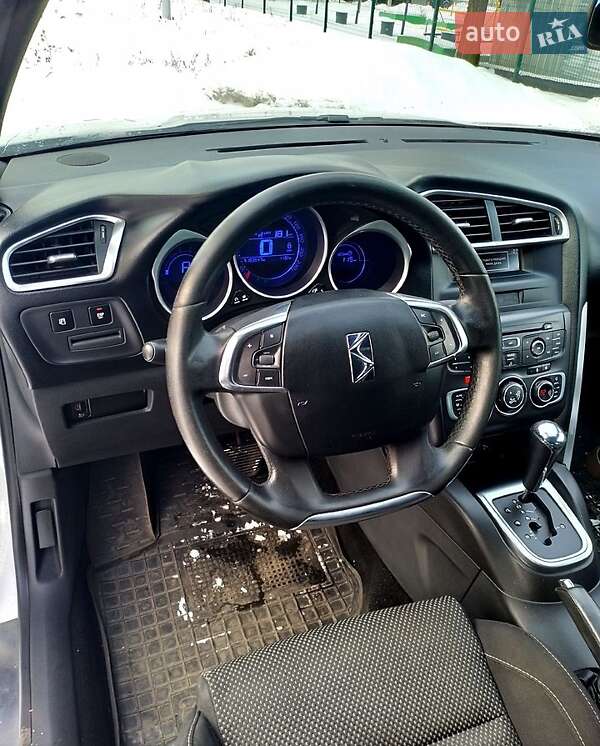 Хэтчбек Citroen DS4 2012 в Киеве