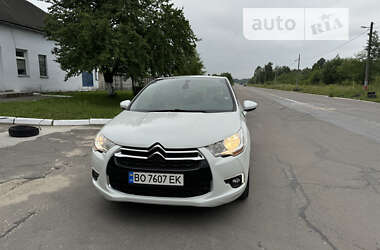 Хэтчбек Citroen DS4 2012 в 