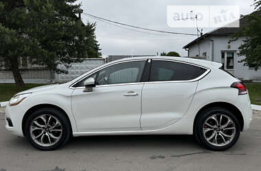 Хэтчбек Citroen DS4 2012 в 
