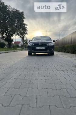 Хэтчбек Citroen DS4 2012 в Киеве