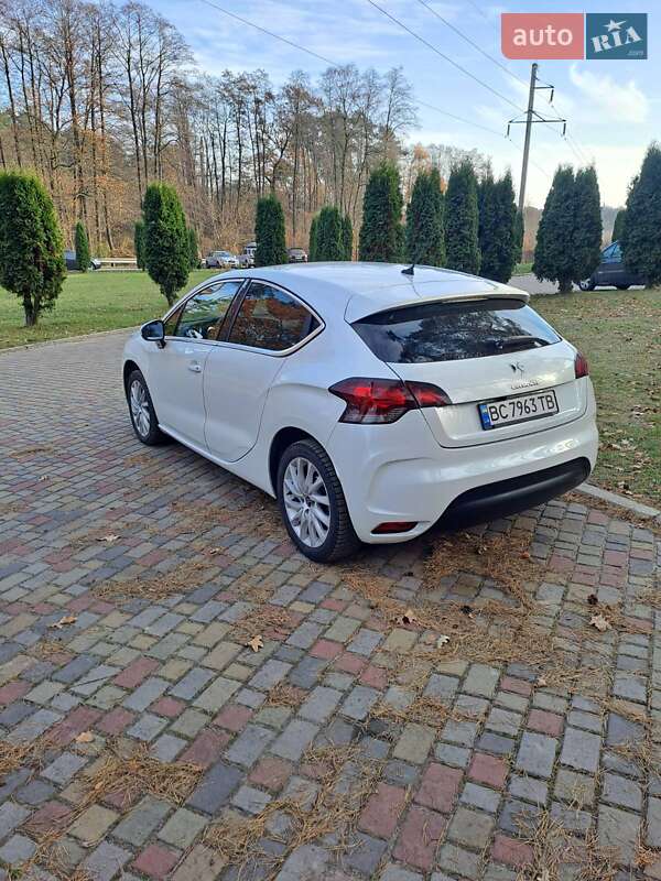 Хэтчбек Citroen DS4 2012 в Черновцах