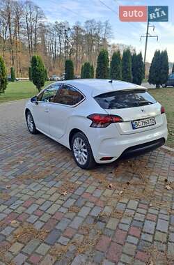 Хэтчбек Citroen DS4 2012 в 