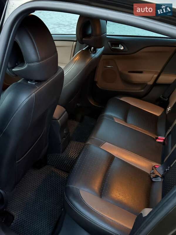 Хэтчбек Citroen DS4 2011 в Луцке