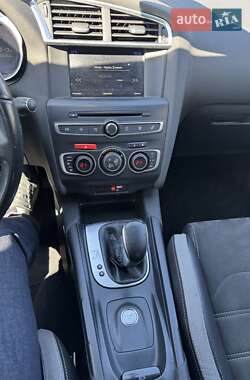 Хетчбек Citroen DS4 2016 в 