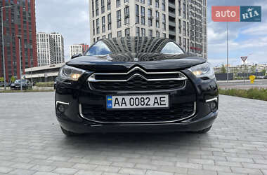 Хэтчбек Citroen DS4 2012 в 