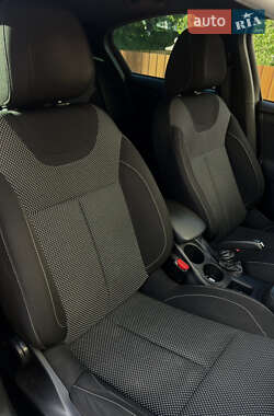 Хетчбек Citroen DS4 2012 в 
