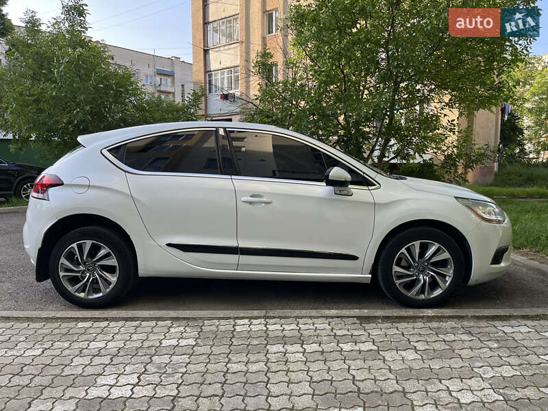 Хэтчбек Citroen DS4 2013 в Стрые