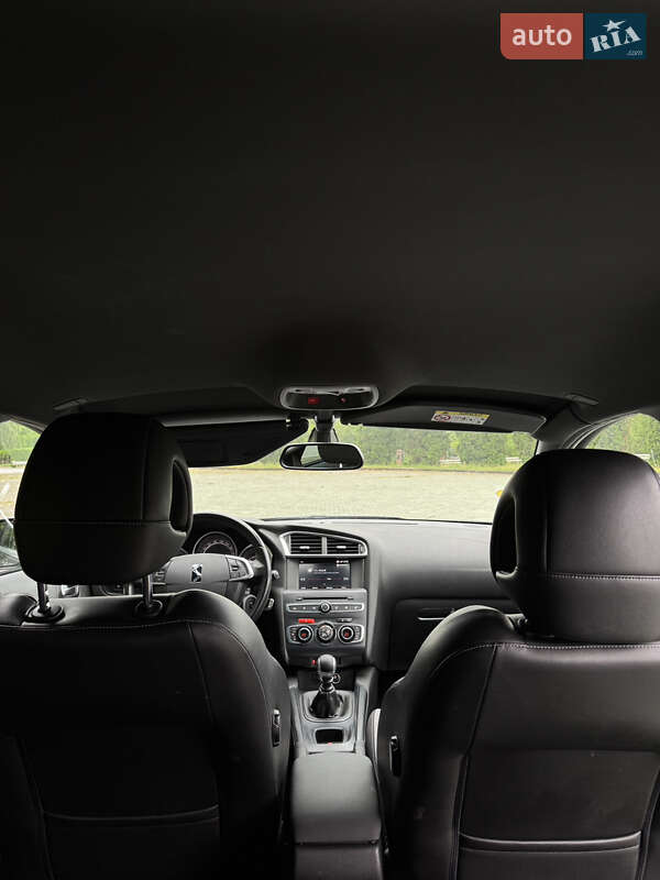 Хэтчбек Citroen DS4 2017 в Дубно