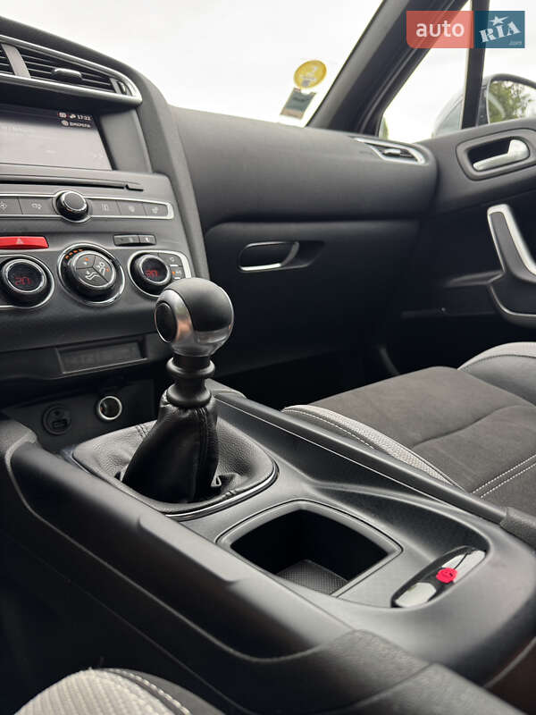 Хэтчбек Citroen DS4 2017 в Дубно