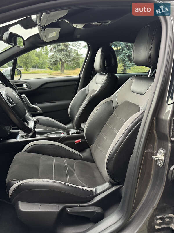 Хэтчбек Citroen DS4 2017 в Дубно