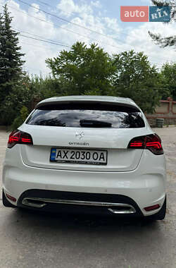 Хэтчбек Citroen DS4 2012 в 