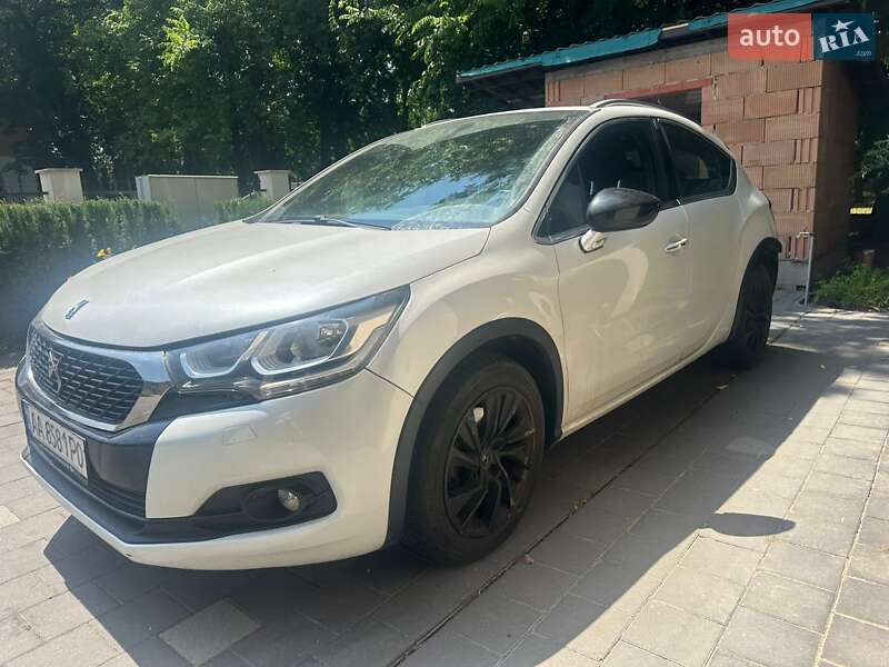 Хэтчбек Citroen DS4 2016 в Киеве