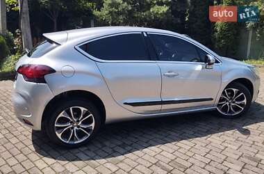 Хэтчбек Citroen DS4 2011 в 